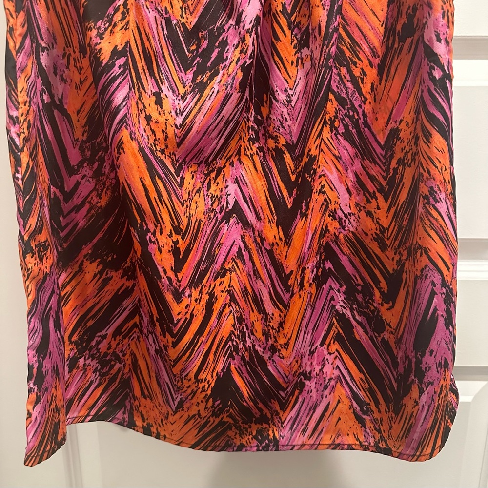 Dress - Picture 5 of 6